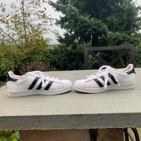 Adidas superstars - Picture 3 of 3